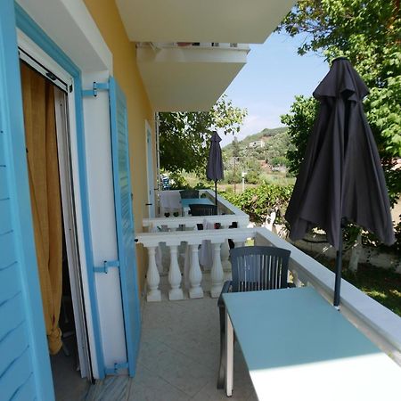 Villa Vania Gardenos Vitaládes Buitenkant foto