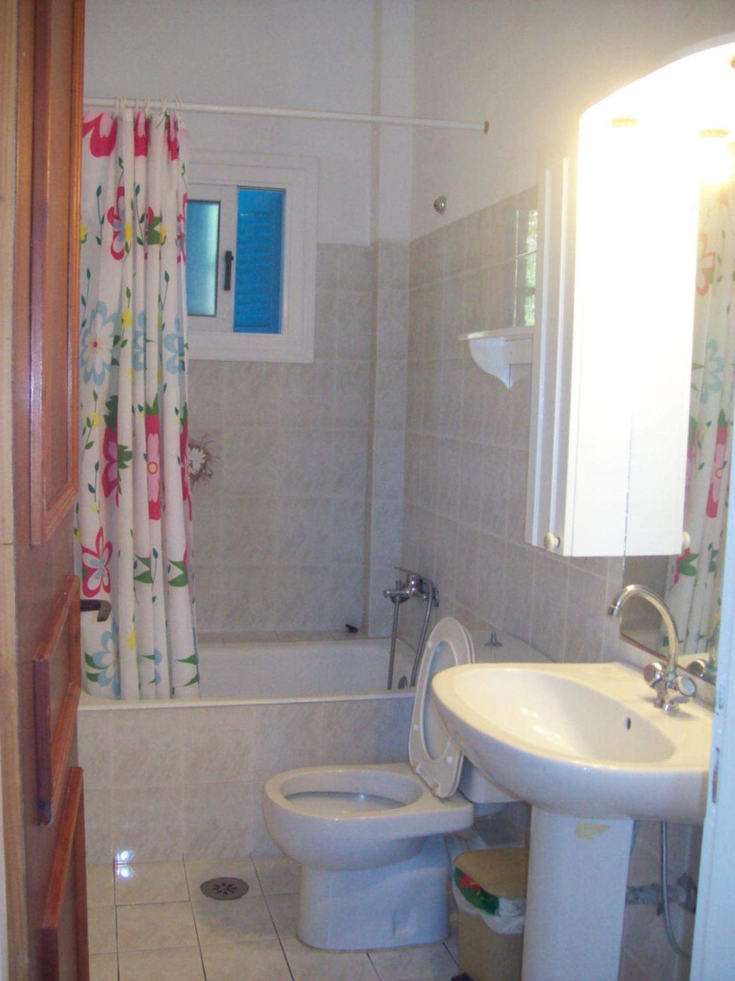 Villa Vania Gardenos Vitaládes Kamer foto